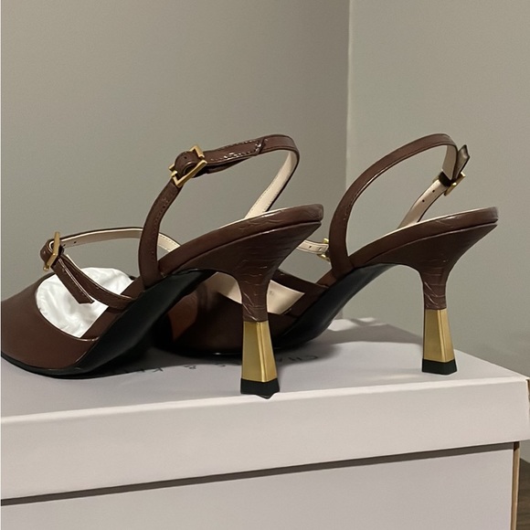 Charles & Kieth Animal Print Pumps! - Picture 3 of 6